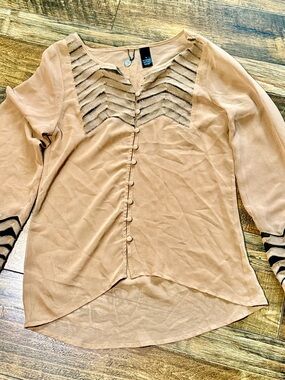 BKE Tan Button-Front Blouse with Chevron Trim. Super flattering!